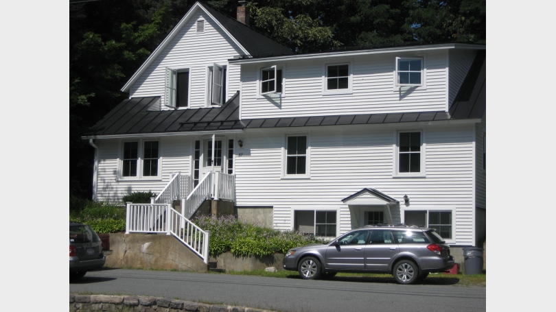 Exterior image of 37 W. Wheelock Street, Hanover