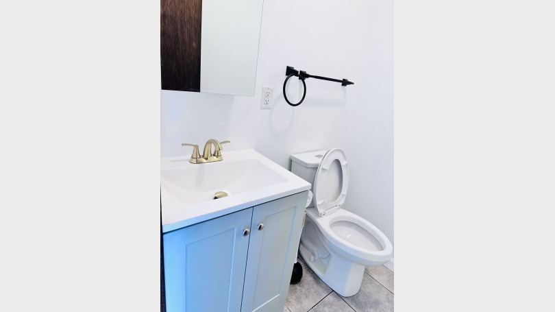 Bathroom 01