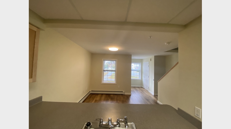 20 Drake view from entry