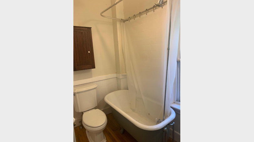 292 Fairview Terrace Unit A Bathroom