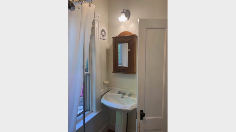 292 Fairview Terrace Unit A Bathroom 2