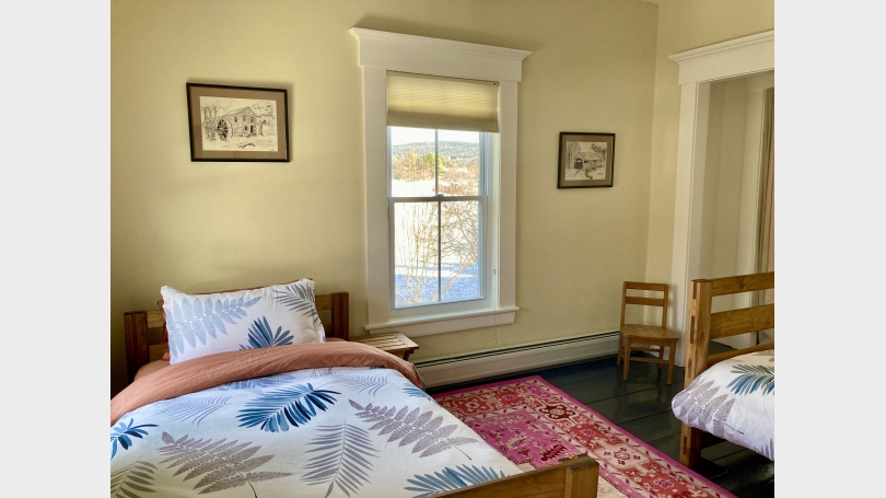2nd floor twins bedroom 1