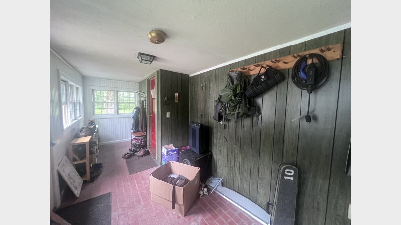 Mud room 
