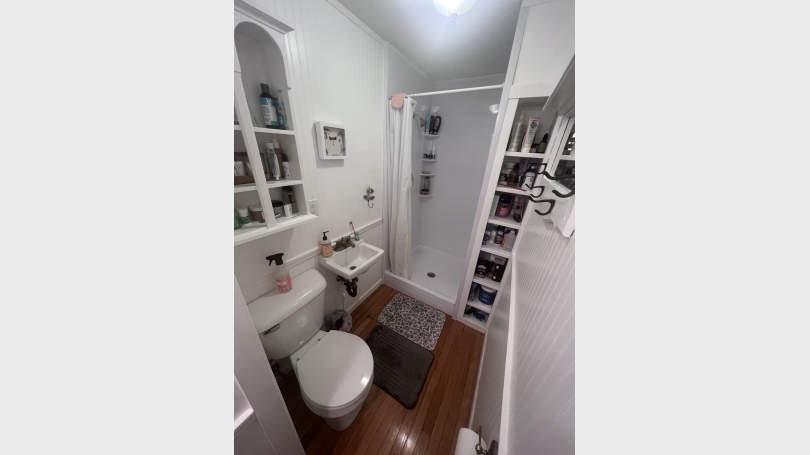 Master bath 