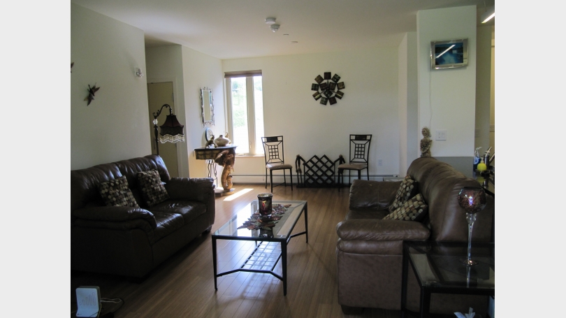 LIVING TO STUDIO AREA