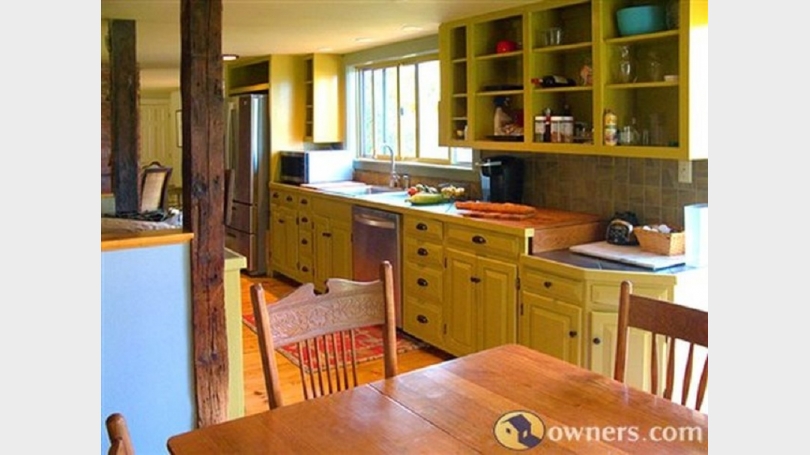 429 River Road Kitchen